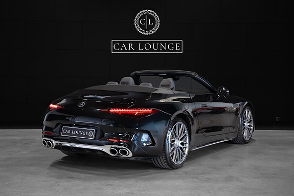 Mercedes-Benz SL43 3 of 5