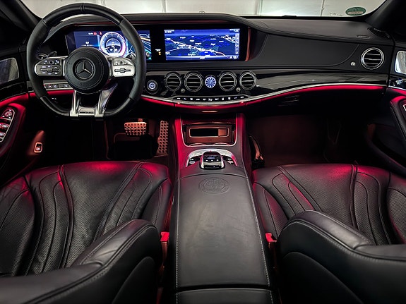 Mercedes-Benz AMG GT Roadster 9 of 25
