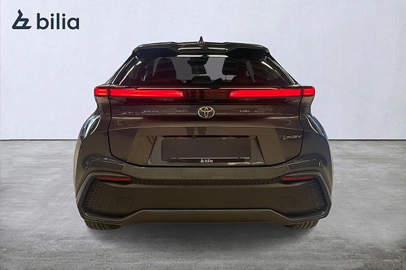 Toyota C-HR 5 of 28