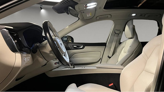 Volvo XC60 5 of 5