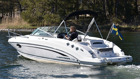 Chaparral 225 SSI -2015. Volvo Penta V8-300. Sportig daycrui 2 of 5