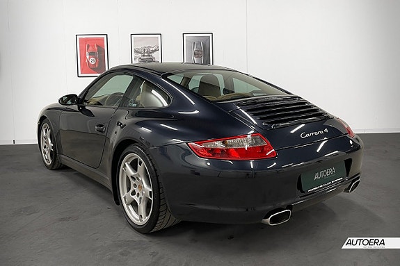Porsche 911 3 of 5