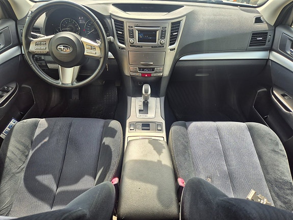 Subaru Outback 15 of 25