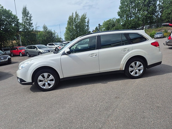 Subaru Outback 4 of 5