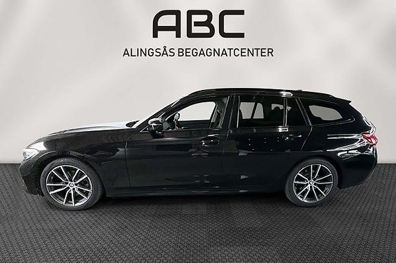 BMW 320d 2 of 5