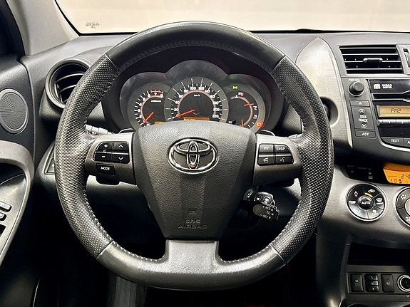 Toyota RAV4 17 of 18