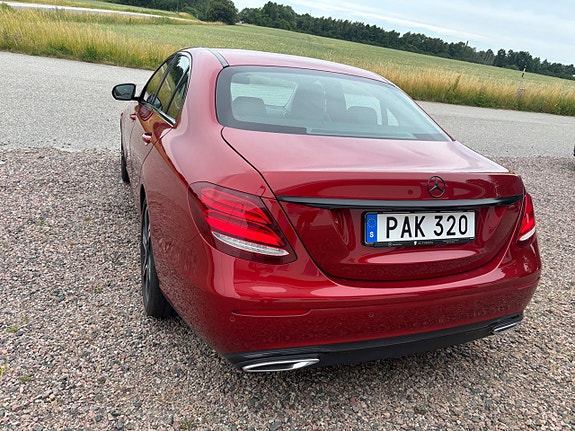 Mercedes-Benz E220 d 5 of 5