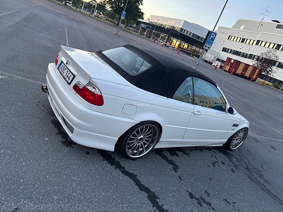 BMW 323Ci 11 of 13