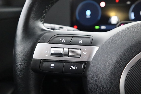 Hyundai Kona 16 of 21