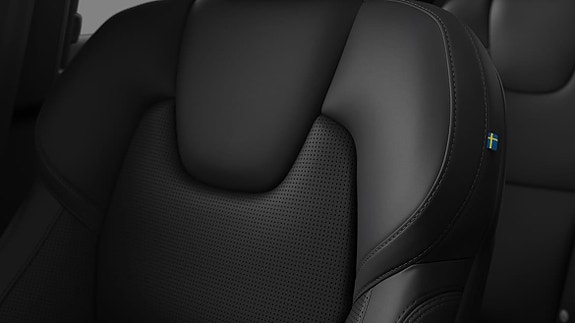 Volvo XC90 30 of 30