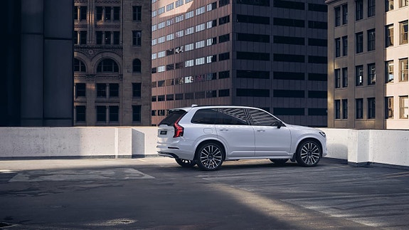 Volvo XC90 12 of 30