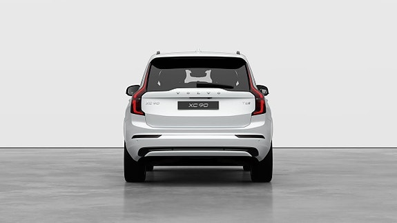 Volvo XC90 3 of 5