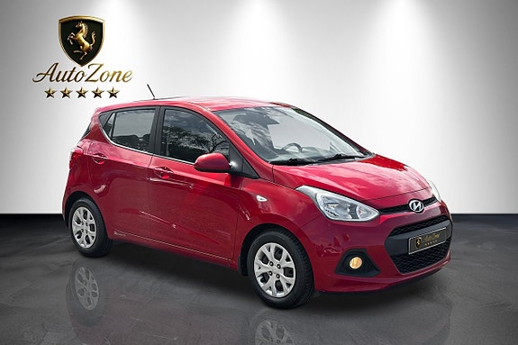Hyundai i10 2 of 5