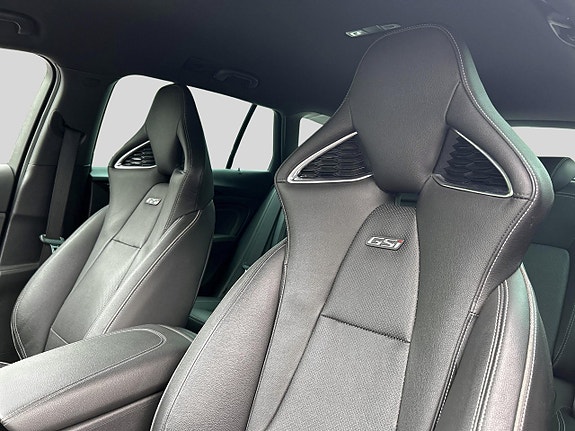 Opel Insignia 7 of 14