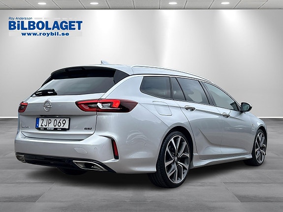 Opel Insignia 3 of 5