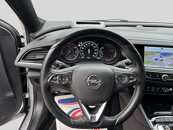 Opel Insignia 8 of 14
