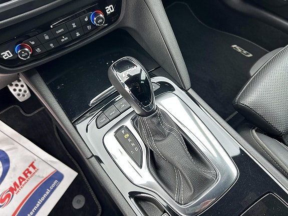 Opel Insignia 11 of 14