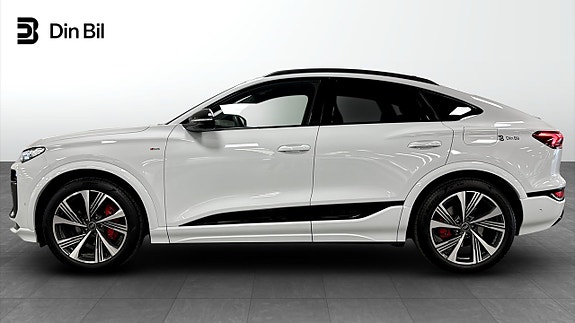 Audi Q6 e-tron 2 of 5