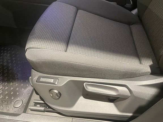 Volkswagen Caddy 9 of 10