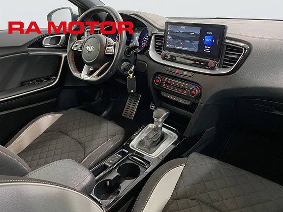 Kia Ceed 8 of 25