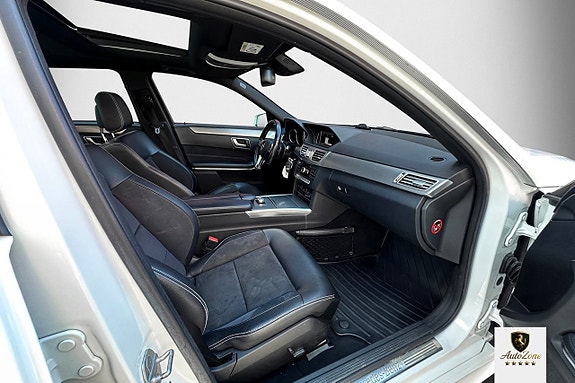 Mercedes-Benz E220 15 of 17