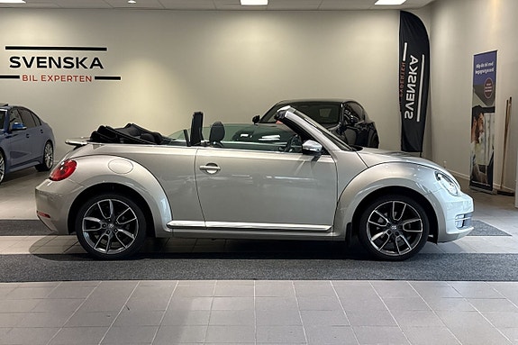 Volkswagen Beetle 2 of 5