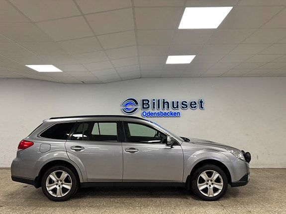 Subaru Outback 3 of 5