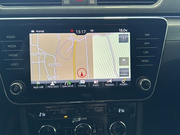 Skoda Superb 11 of 23