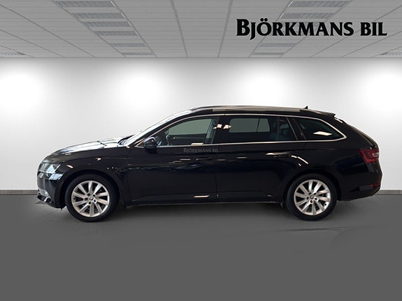 Skoda Superb 4 of 23