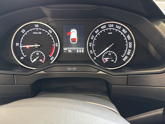 Skoda Superb 10 of 23