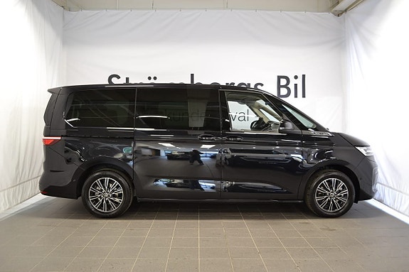Volkswagen Multivan 2 of 16
