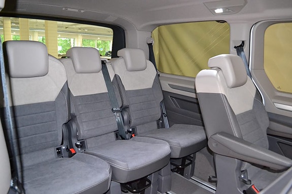 Volkswagen Multivan 14 of 15