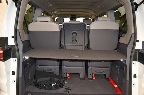 Volkswagen Multivan 5 of 15