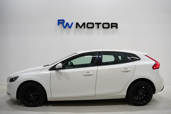 Volvo V40 3 of 5