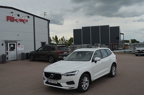 Volvo XC60 2 of 20
