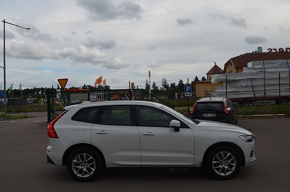 Volvo XC60 8 of 20