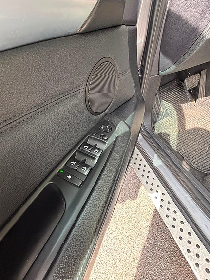BMW X5 11 of 16