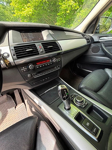 BMW X5 9 of 16