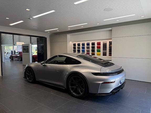 Porsche 911 GT3 7 of 29