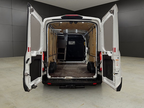 Ford Transit 11 of 30