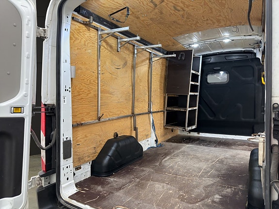 Ford Transit 13 of 30
