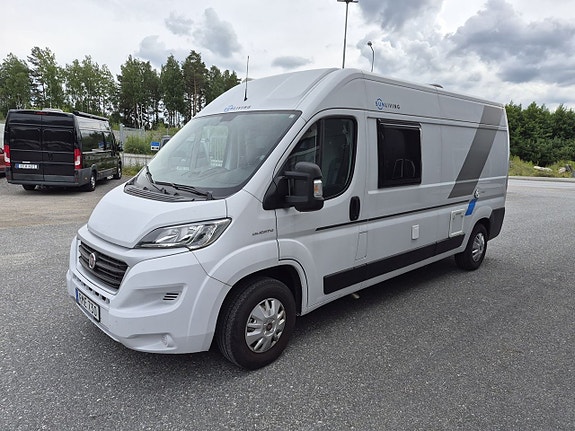 Sun Living V-series 60 SP dragkrok, end 1200 mil, dubbelbädd, solcell, kanonfin 4 of 25