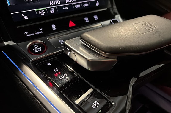 Audi e-tron 15 of 25