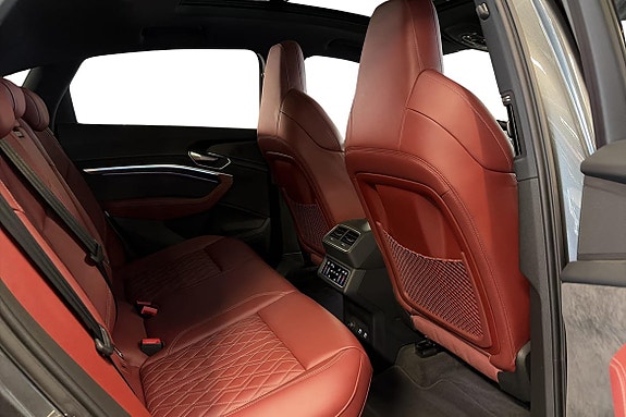 Audi e-tron 23 of 25