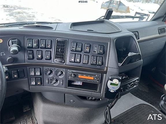 VOLVO FH16 8X4 Lastväxlare (579,000:- ex moms) 22 of 24