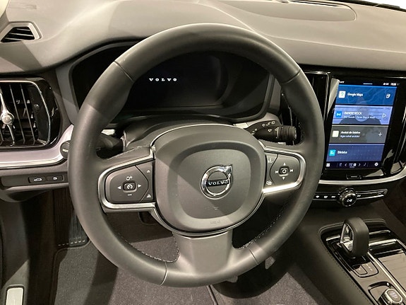 Volvo V60 11 of 16