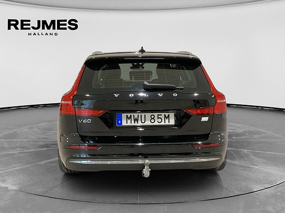 Volvo V60 8 of 16