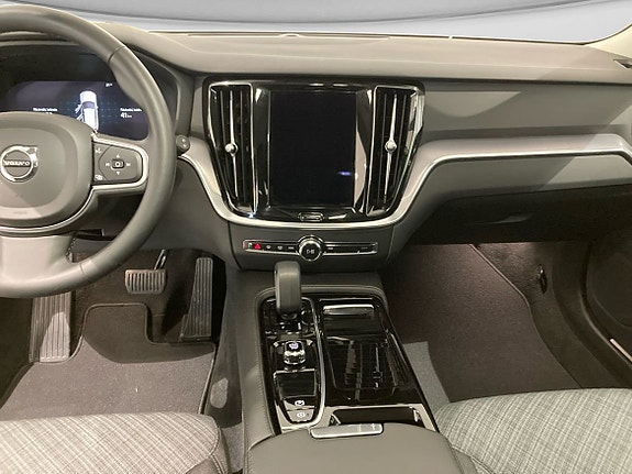 Volvo V60 13 of 16
