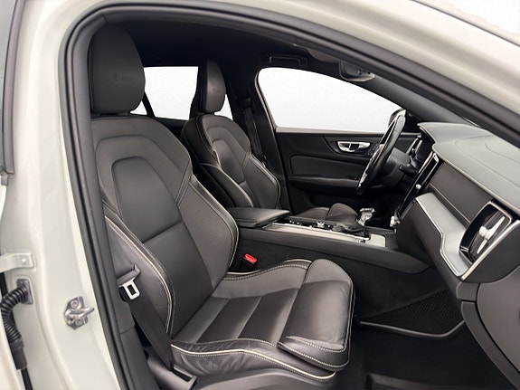 Volvo V60 30 of 30