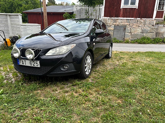 Seat Ibiza 2 of 7